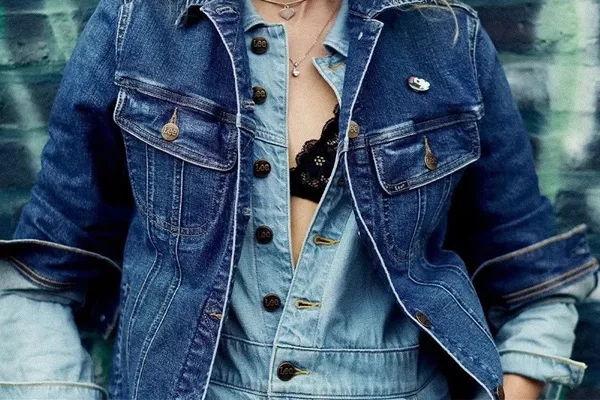 女装
